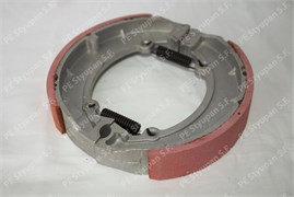 Колодки тормозные задние Минск (в сборе с пружинами) VM000092